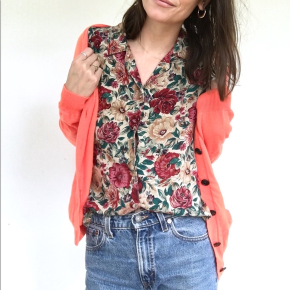 Vintage floral rayon button down - Picture 11 of 13